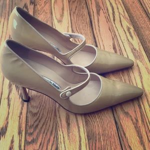 Manolo Blahnik Patent Pump